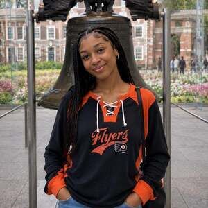 Philadelphia Flyers NHL Women's Lace-Up Long Sleeve Shirt 2XL
